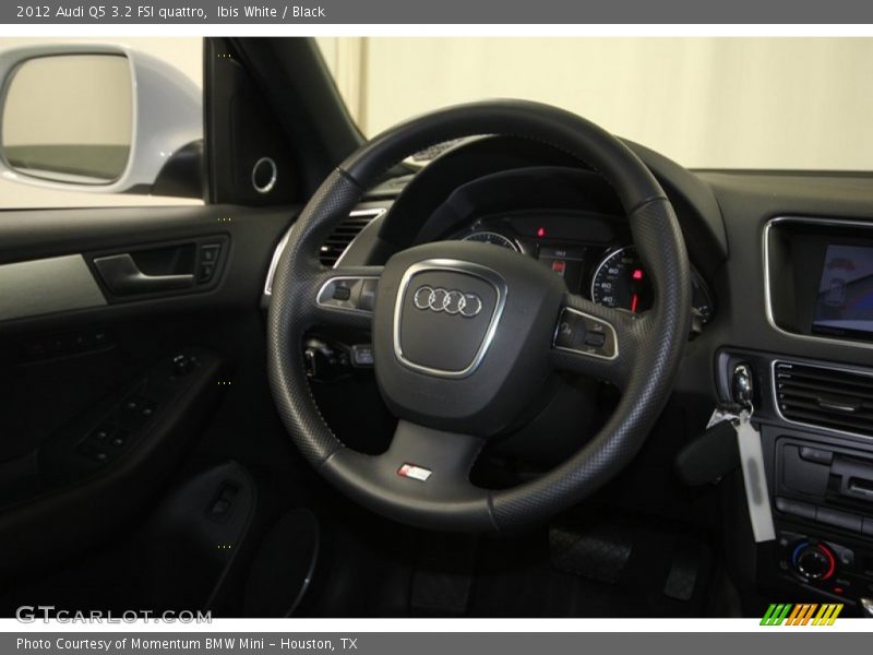 Ibis White / Black 2012 Audi Q5 3.2 FSI quattro