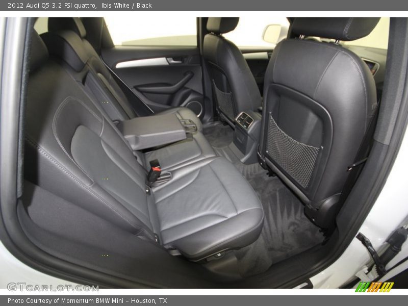 Ibis White / Black 2012 Audi Q5 3.2 FSI quattro