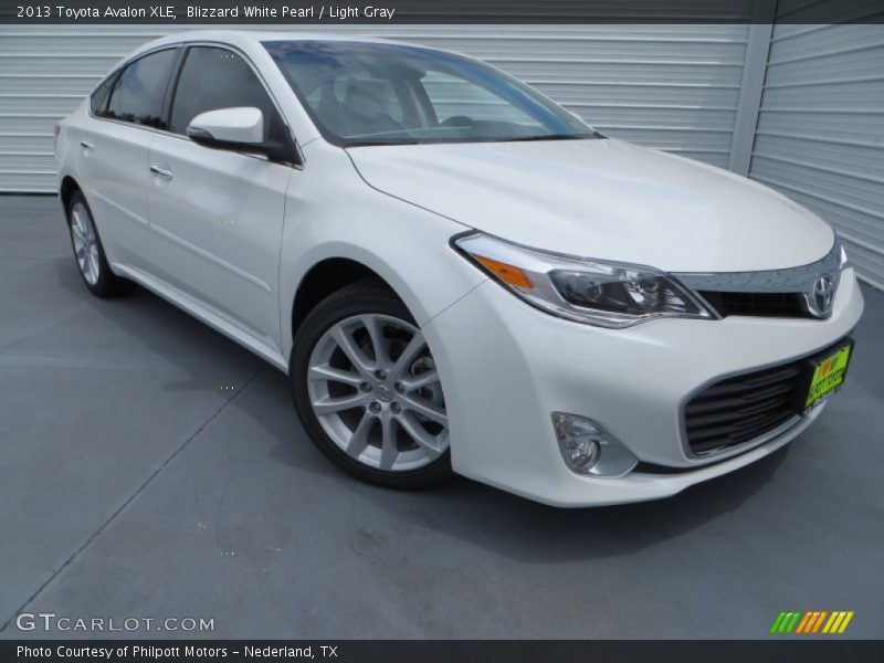 Blizzard White Pearl / Light Gray 2013 Toyota Avalon XLE