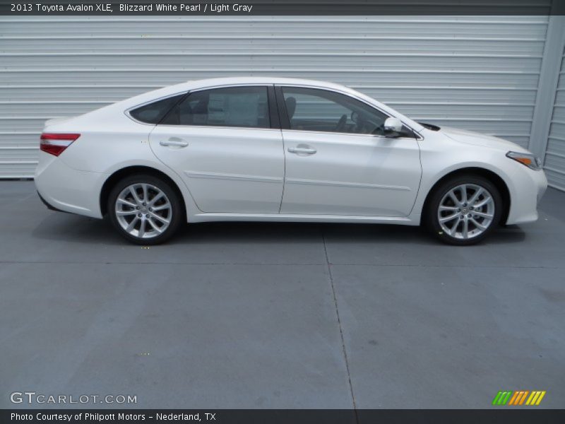 Blizzard White Pearl / Light Gray 2013 Toyota Avalon XLE