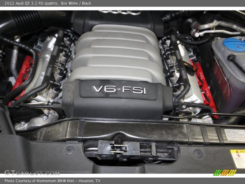 Ibis White / Black 2012 Audi Q5 3.2 FSI quattro