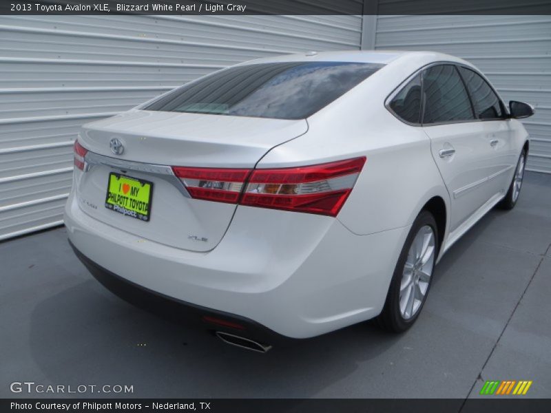 Blizzard White Pearl / Light Gray 2013 Toyota Avalon XLE