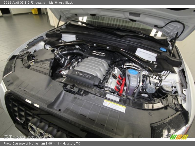 Ibis White / Black 2012 Audi Q5 3.2 FSI quattro