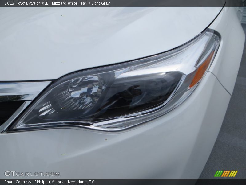 Blizzard White Pearl / Light Gray 2013 Toyota Avalon XLE