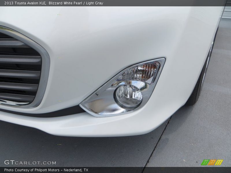 Blizzard White Pearl / Light Gray 2013 Toyota Avalon XLE