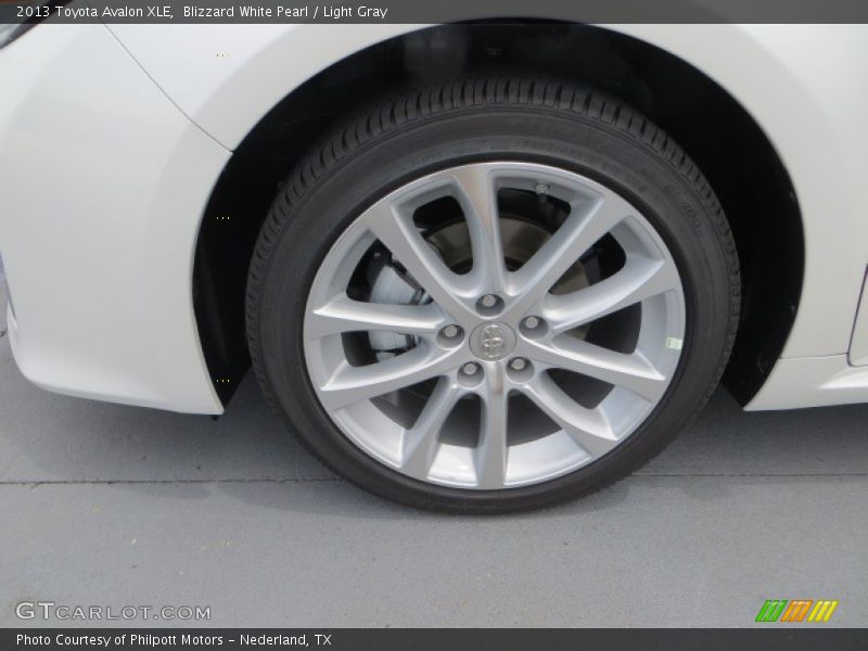 Blizzard White Pearl / Light Gray 2013 Toyota Avalon XLE