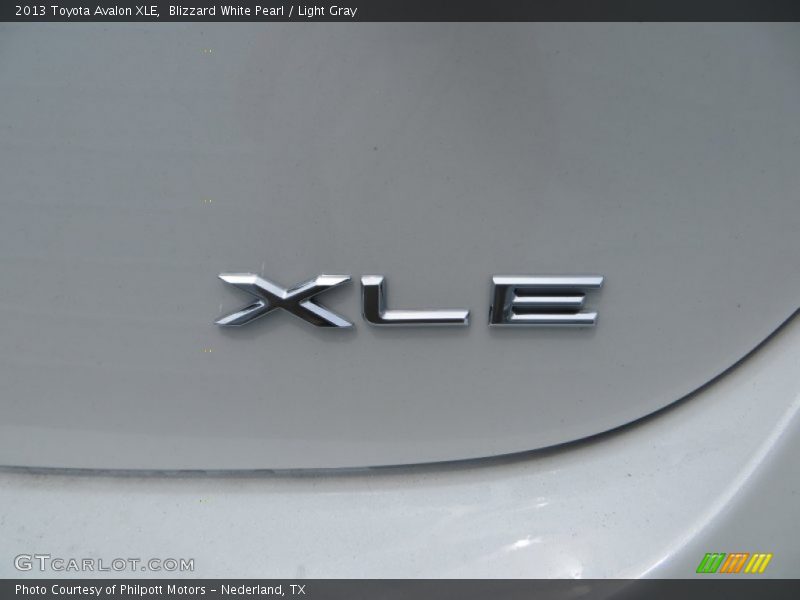 Blizzard White Pearl / Light Gray 2013 Toyota Avalon XLE