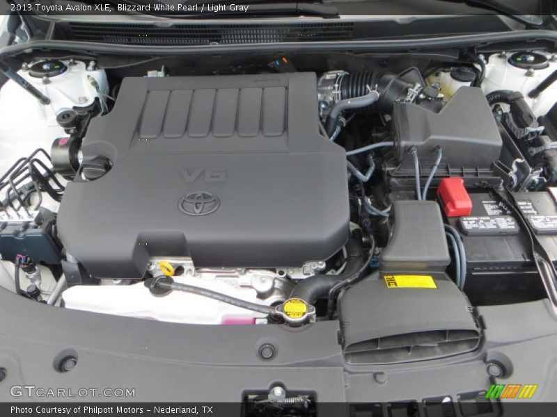 Blizzard White Pearl / Light Gray 2013 Toyota Avalon XLE