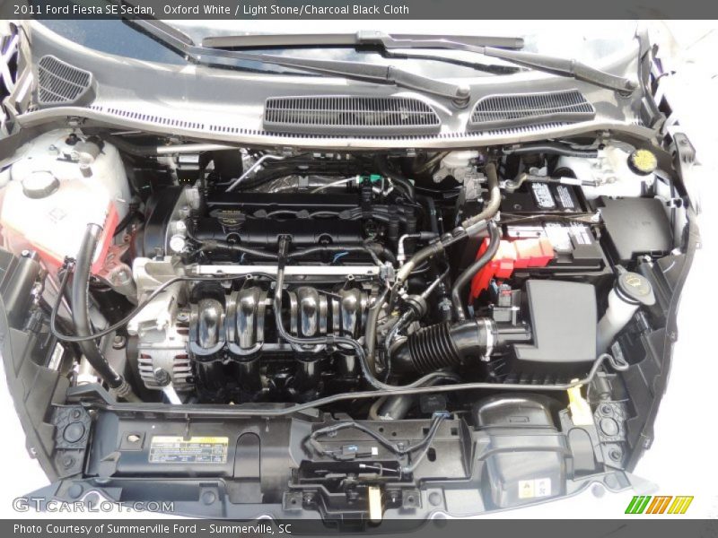 Oxford White / Light Stone/Charcoal Black Cloth 2011 Ford Fiesta SE Sedan