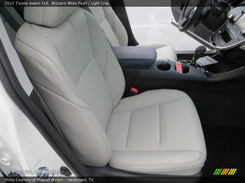 Blizzard White Pearl / Light Gray 2013 Toyota Avalon XLE