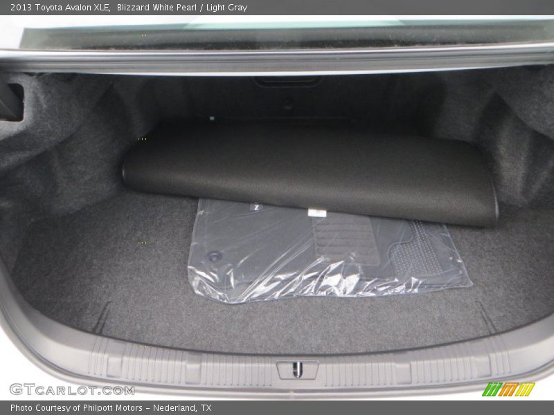 Blizzard White Pearl / Light Gray 2013 Toyota Avalon XLE