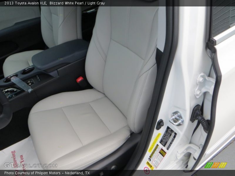 Blizzard White Pearl / Light Gray 2013 Toyota Avalon XLE