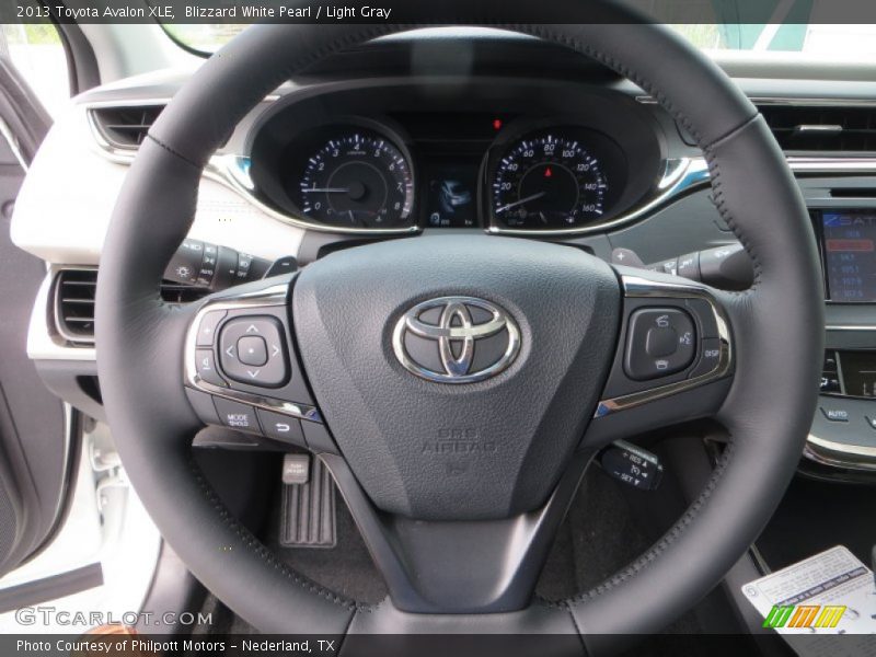 Blizzard White Pearl / Light Gray 2013 Toyota Avalon XLE