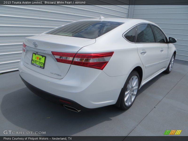 Blizzard White Pearl / Almond 2013 Toyota Avalon Limited