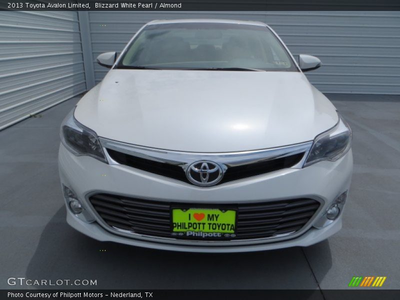 Blizzard White Pearl / Almond 2013 Toyota Avalon Limited