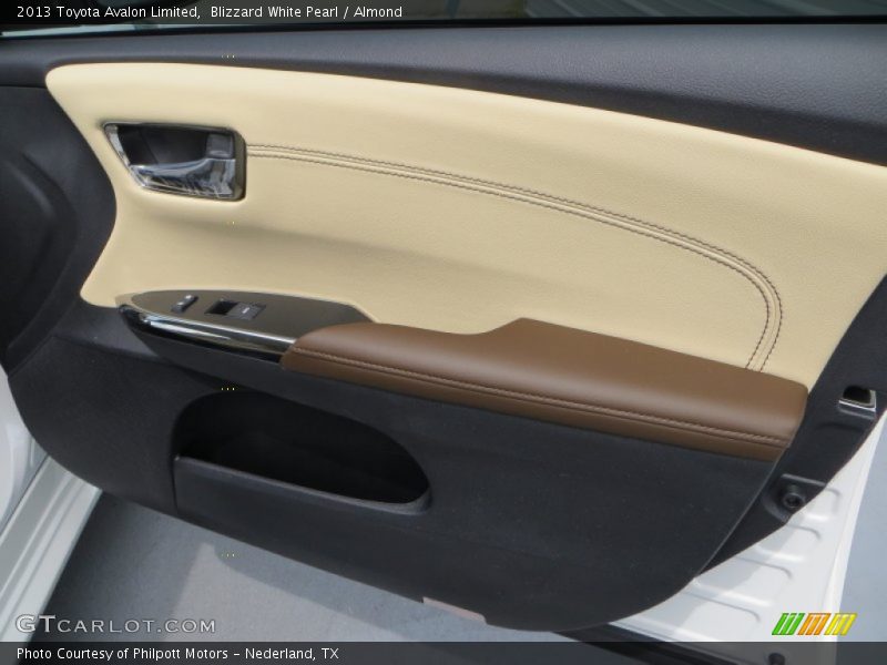 Blizzard White Pearl / Almond 2013 Toyota Avalon Limited