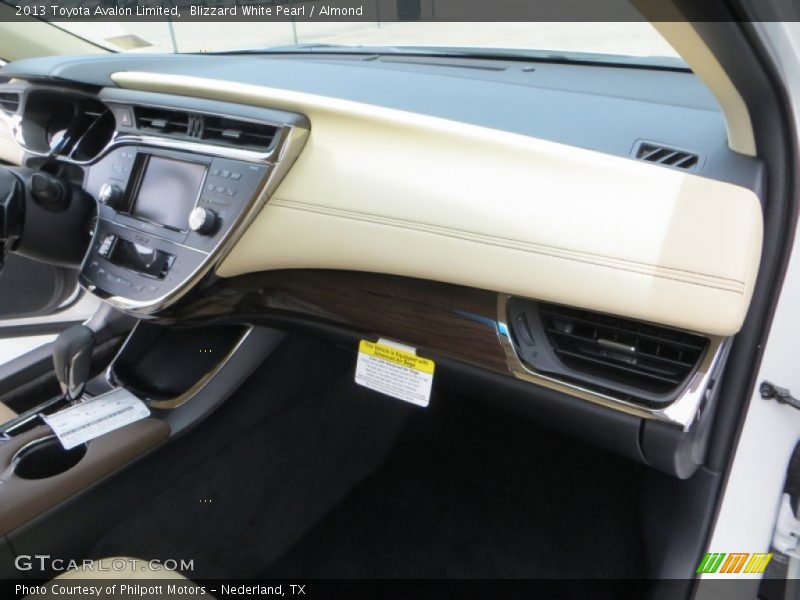 Blizzard White Pearl / Almond 2013 Toyota Avalon Limited