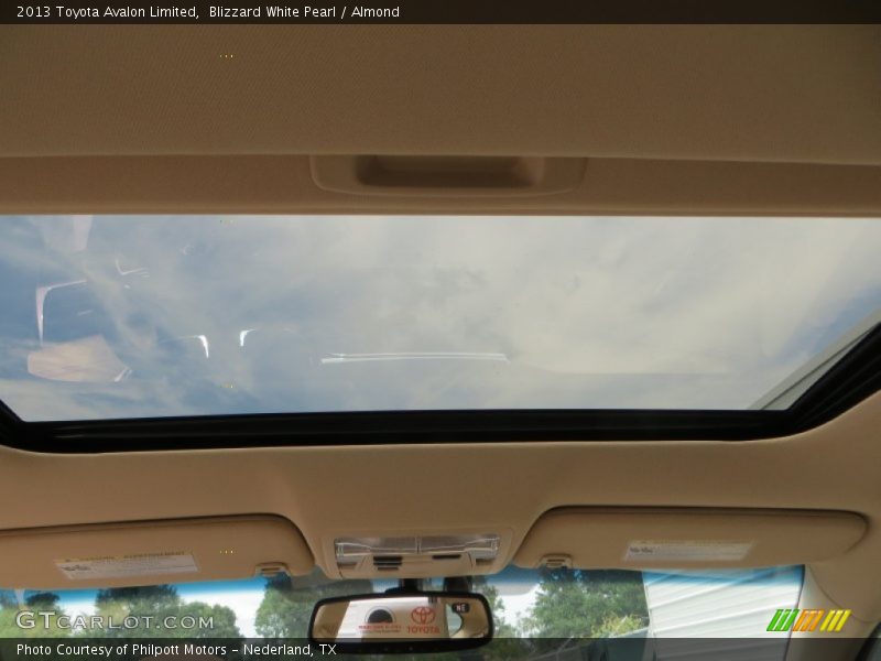 Blizzard White Pearl / Almond 2013 Toyota Avalon Limited