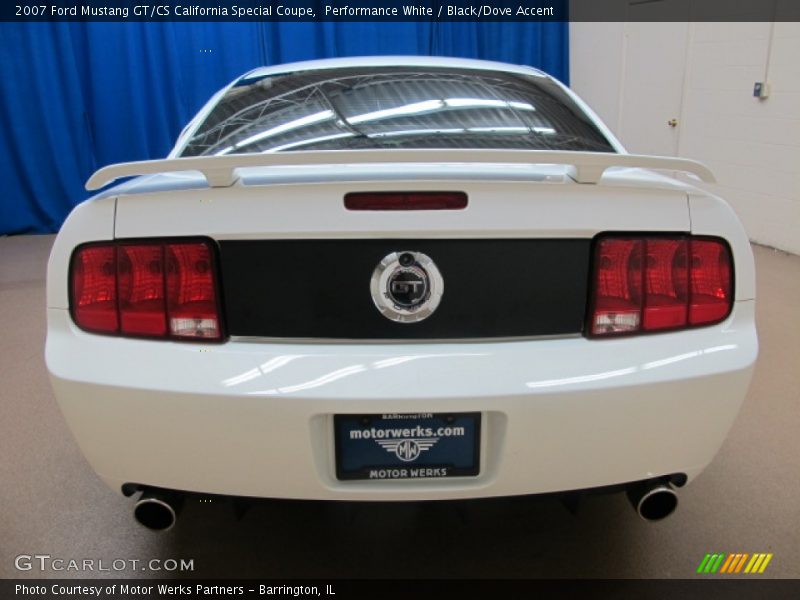 Performance White / Black/Dove Accent 2007 Ford Mustang GT/CS California Special Coupe