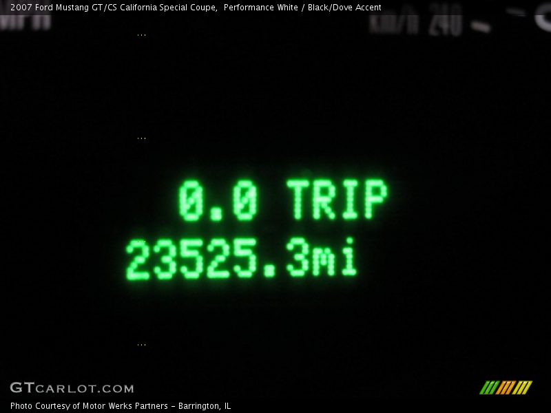 Performance White / Black/Dove Accent 2007 Ford Mustang GT/CS California Special Coupe