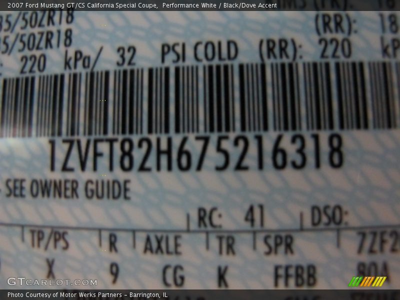 Performance White / Black/Dove Accent 2007 Ford Mustang GT/CS California Special Coupe