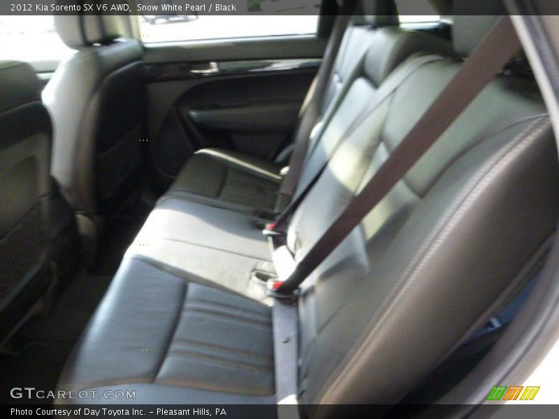 Snow White Pearl / Black 2012 Kia Sorento SX V6 AWD