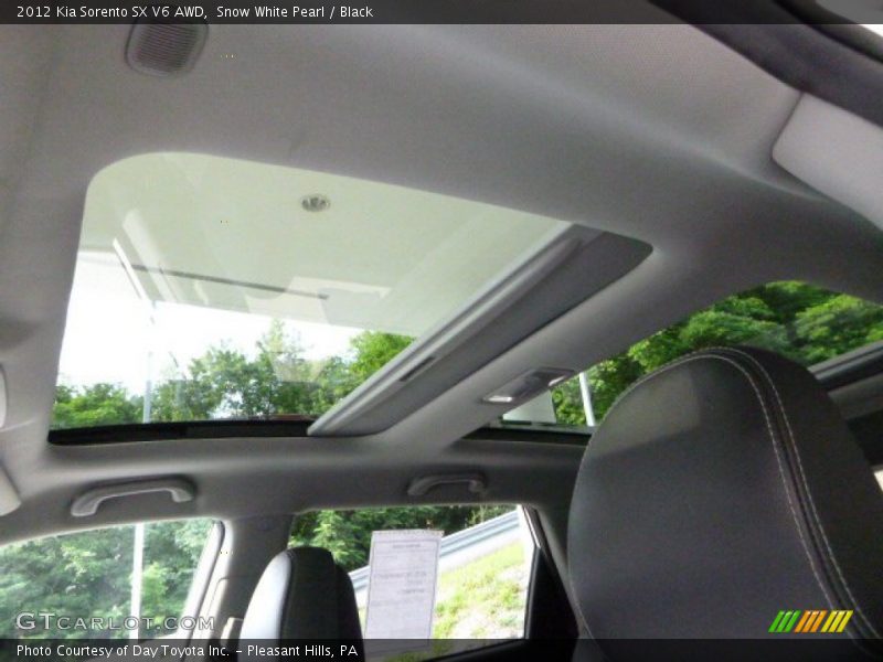 Snow White Pearl / Black 2012 Kia Sorento SX V6 AWD