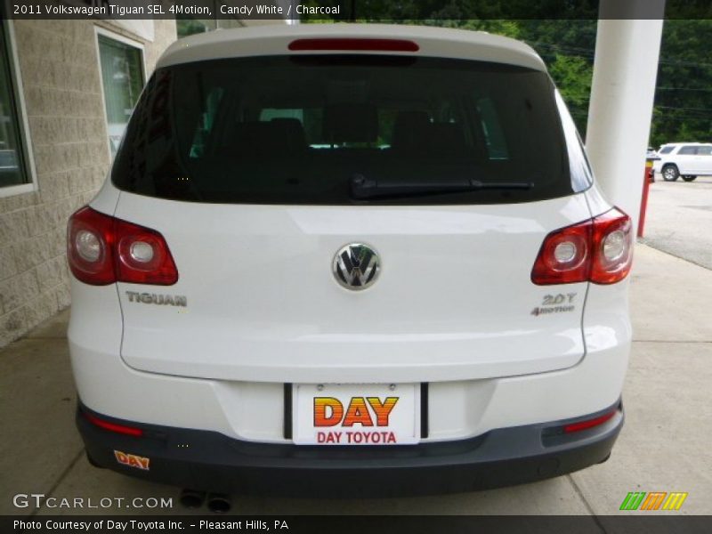 Candy White / Charcoal 2011 Volkswagen Tiguan SEL 4Motion