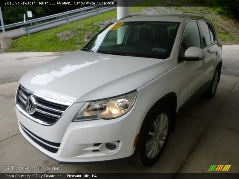 Candy White / Charcoal 2011 Volkswagen Tiguan SEL 4Motion