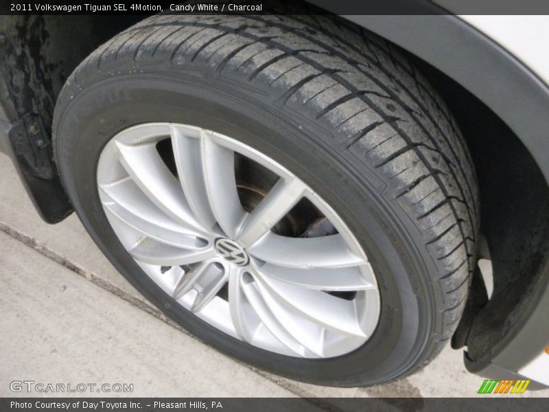 Candy White / Charcoal 2011 Volkswagen Tiguan SEL 4Motion