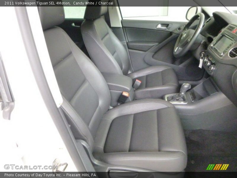 Candy White / Charcoal 2011 Volkswagen Tiguan SEL 4Motion