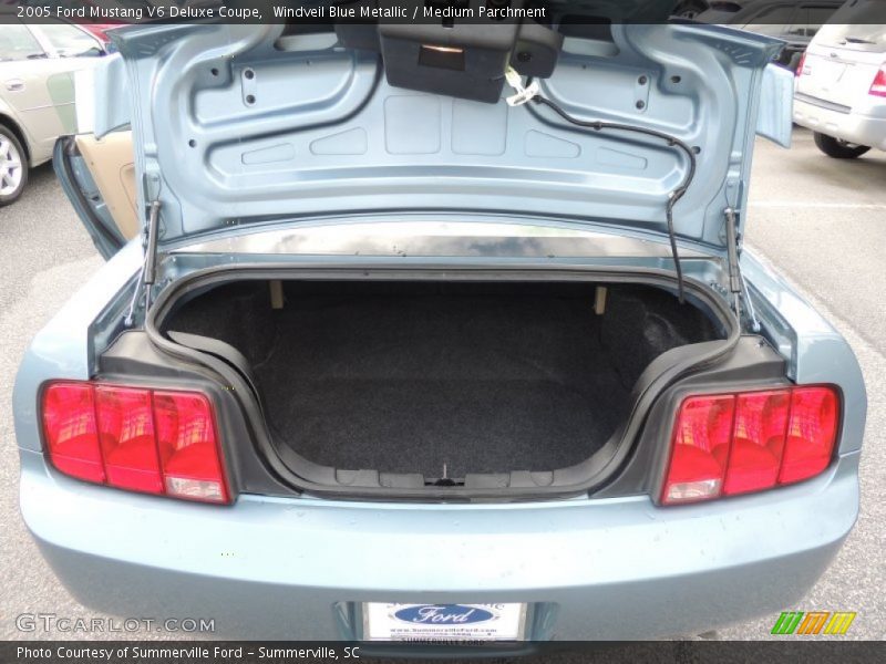 Windveil Blue Metallic / Medium Parchment 2005 Ford Mustang V6 Deluxe Coupe
