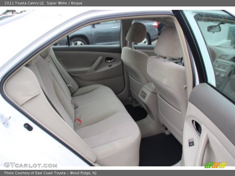 Super White / Bisque 2011 Toyota Camry LE