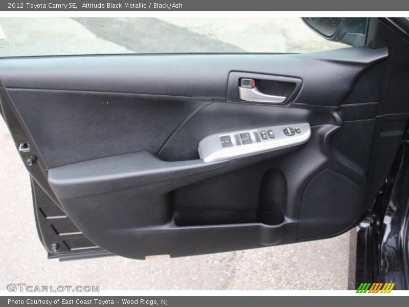 Attitude Black Metallic / Black/Ash 2012 Toyota Camry SE