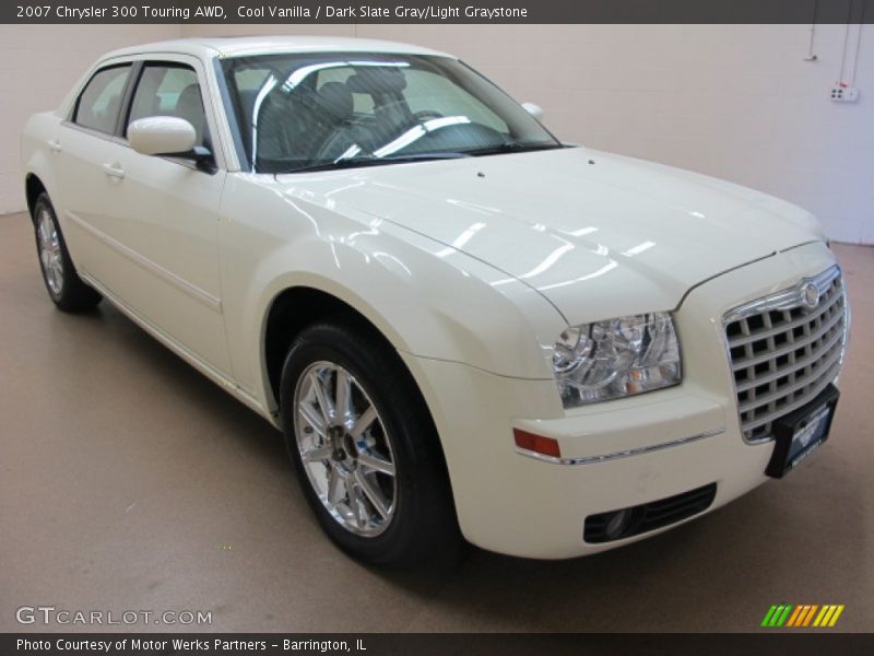 Cool Vanilla / Dark Slate Gray/Light Graystone 2007 Chrysler 300 Touring AWD