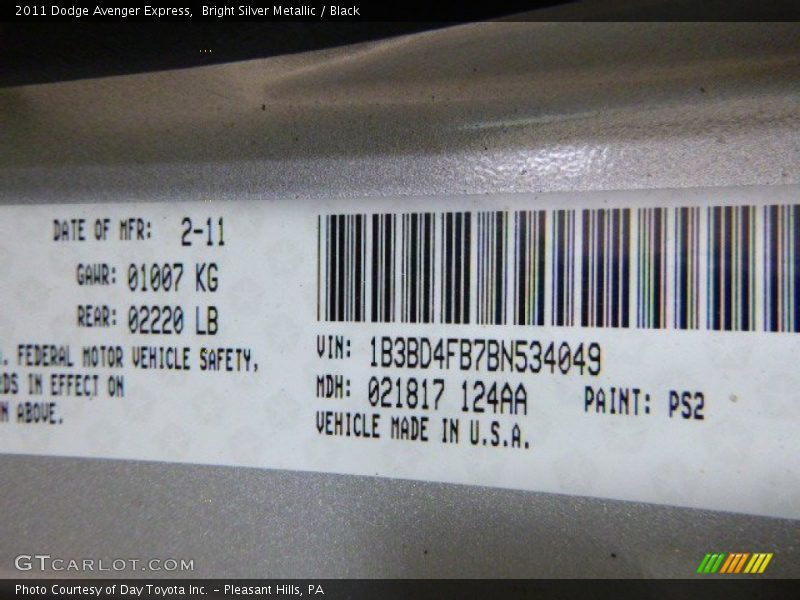 Bright Silver Metallic / Black 2011 Dodge Avenger Express