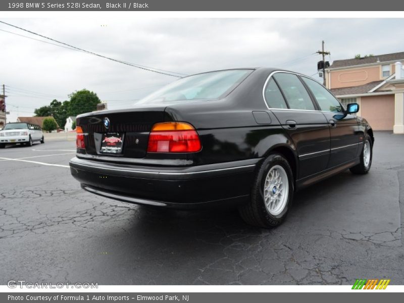Black II / Black 1998 BMW 5 Series 528i Sedan