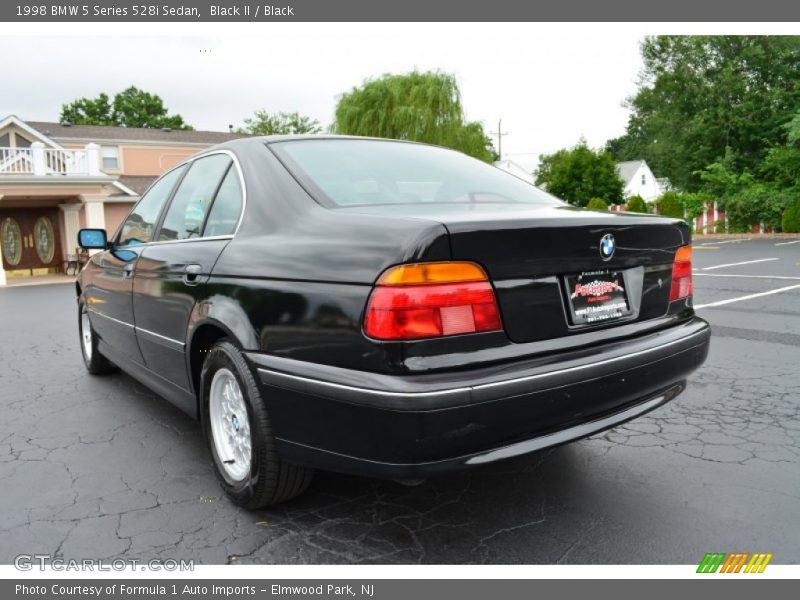 Black II / Black 1998 BMW 5 Series 528i Sedan
