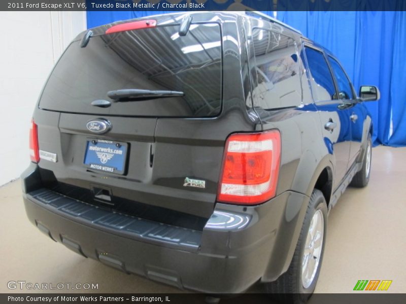 Tuxedo Black Metallic / Charcoal Black 2011 Ford Escape XLT V6