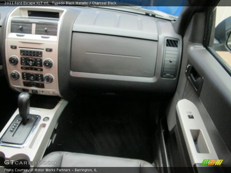 Tuxedo Black Metallic / Charcoal Black 2011 Ford Escape XLT V6
