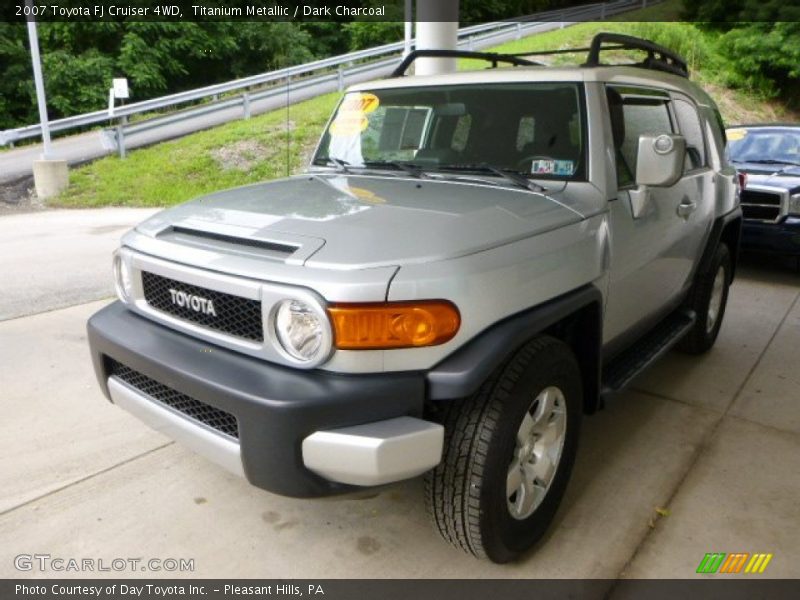 Titanium Metallic / Dark Charcoal 2007 Toyota FJ Cruiser 4WD