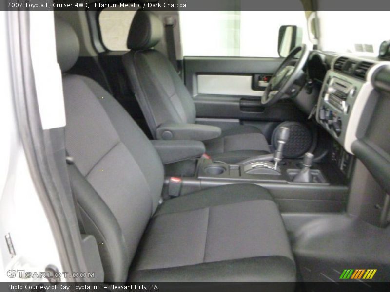 Titanium Metallic / Dark Charcoal 2007 Toyota FJ Cruiser 4WD