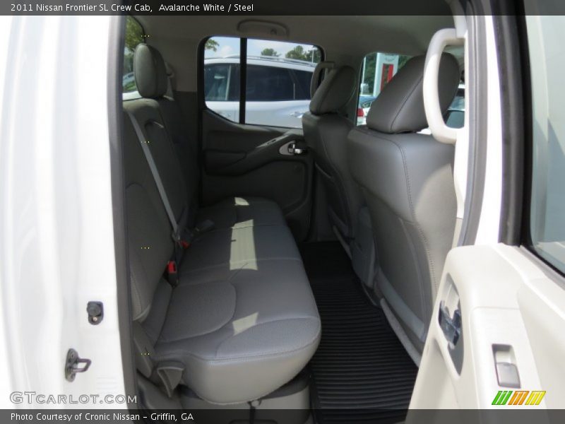 Avalanche White / Steel 2011 Nissan Frontier SL Crew Cab
