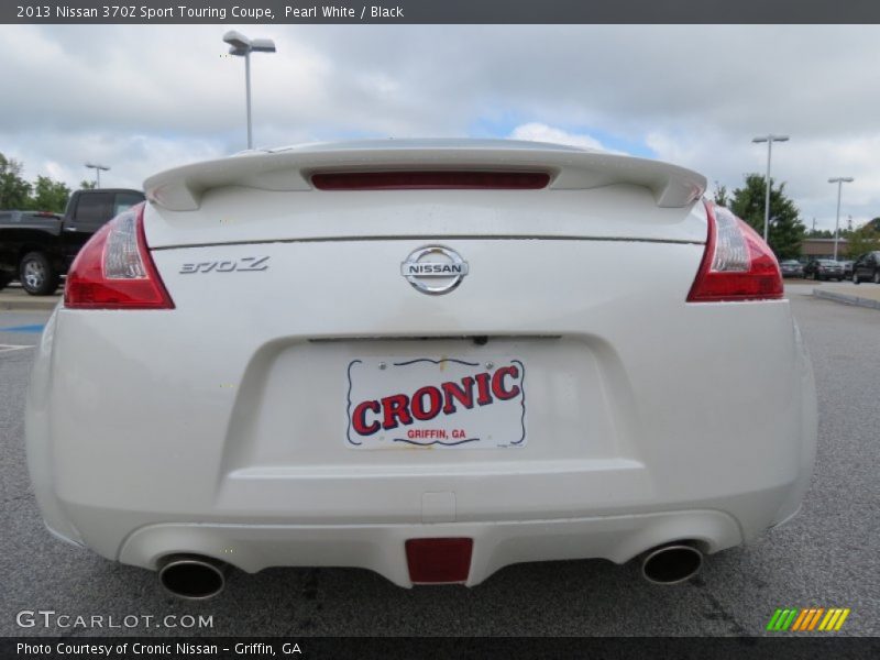 Pearl White / Black 2013 Nissan 370Z Sport Touring Coupe