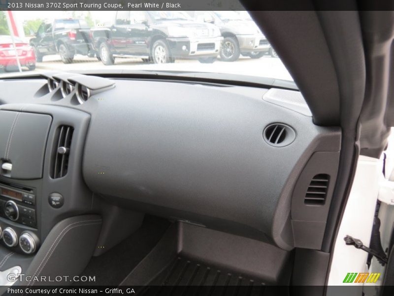 Pearl White / Black 2013 Nissan 370Z Sport Touring Coupe