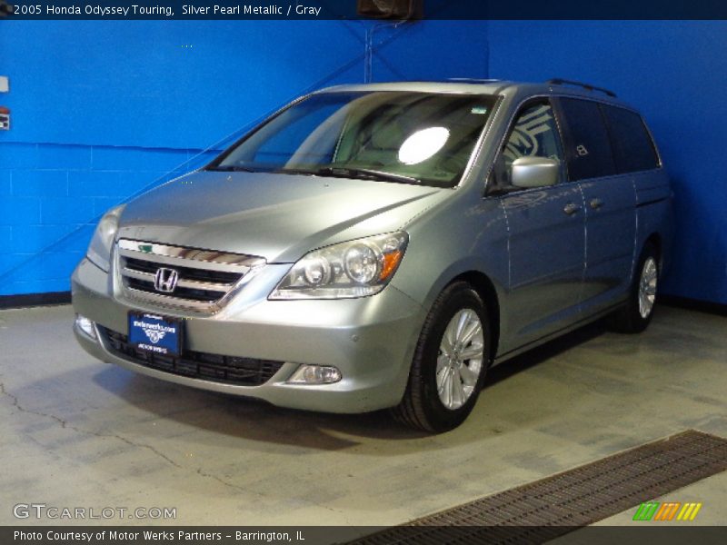 Silver Pearl Metallic / Gray 2005 Honda Odyssey Touring