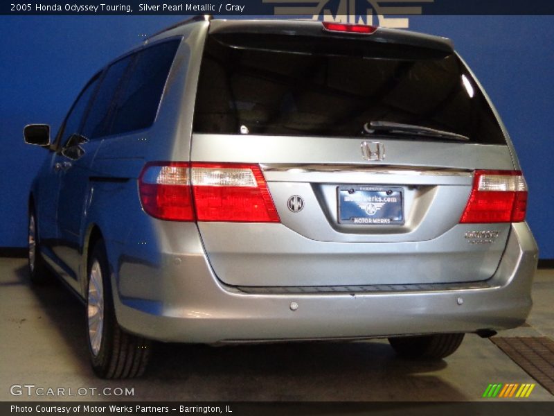 Silver Pearl Metallic / Gray 2005 Honda Odyssey Touring
