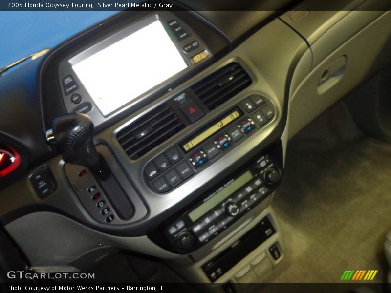 Silver Pearl Metallic / Gray 2005 Honda Odyssey Touring