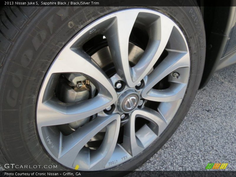 Sapphire Black / Black/Silver Trim 2013 Nissan Juke S