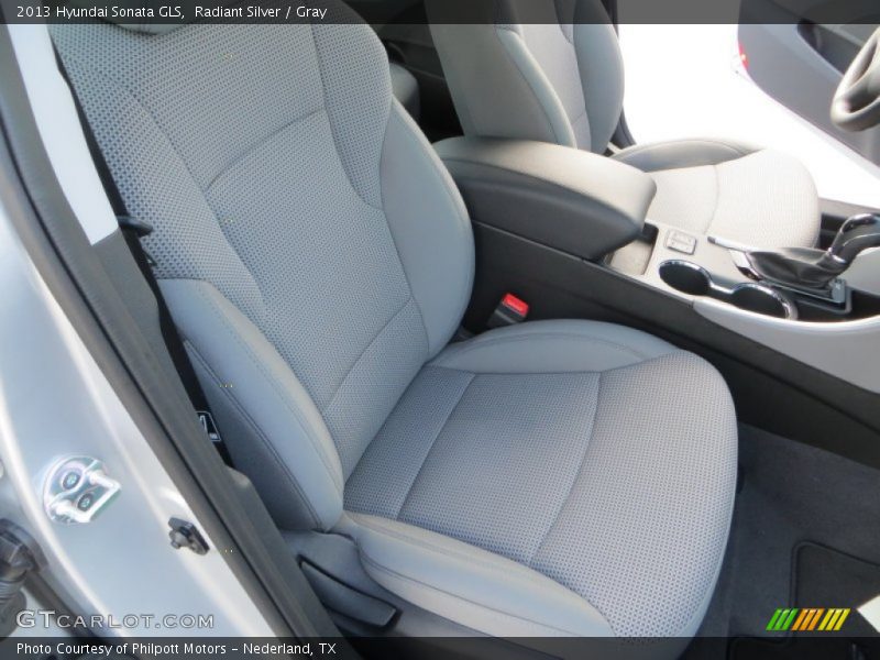 Radiant Silver / Gray 2013 Hyundai Sonata GLS